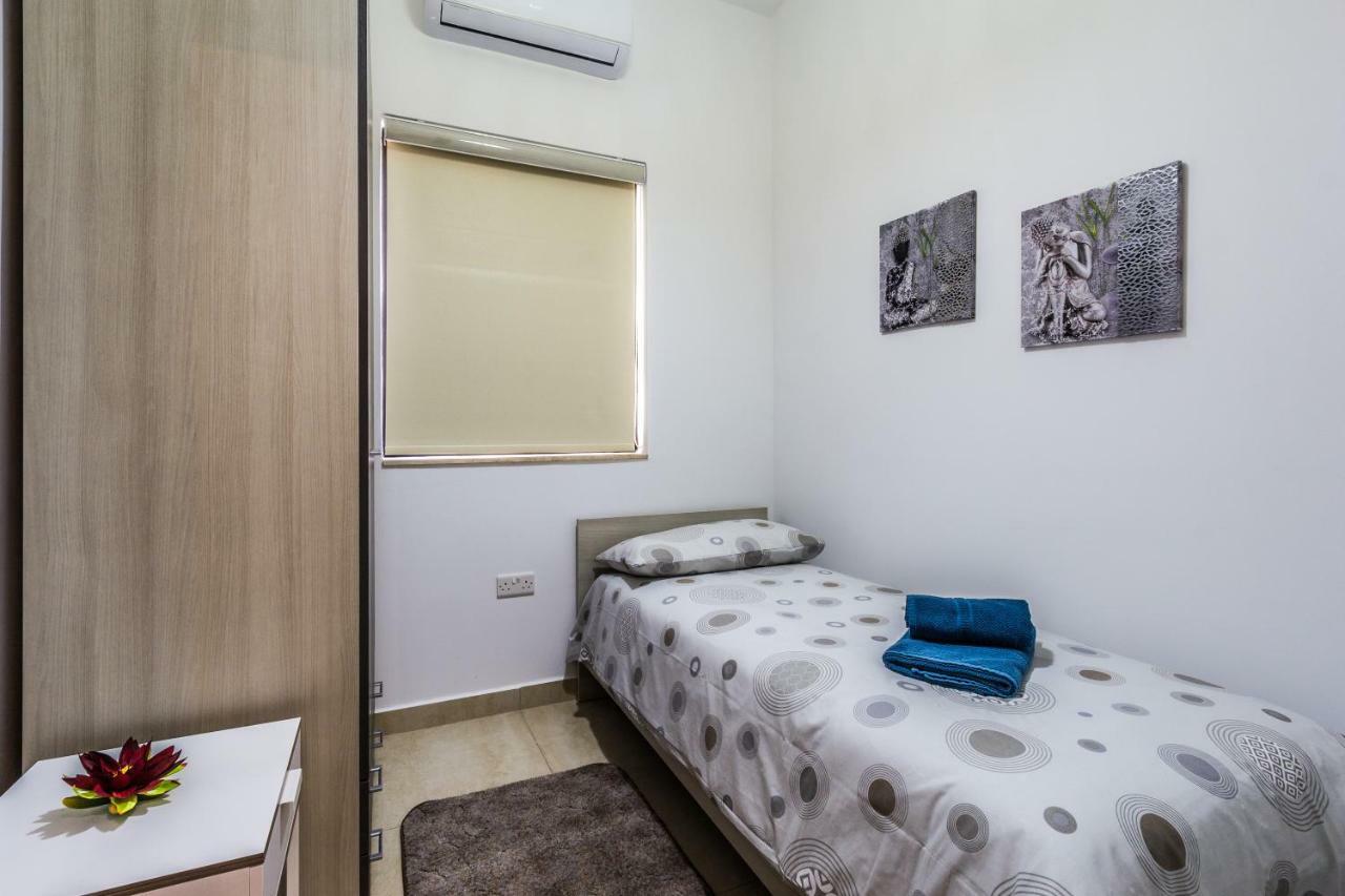 Sunny Modern Apartments Mellieha Exterior photo